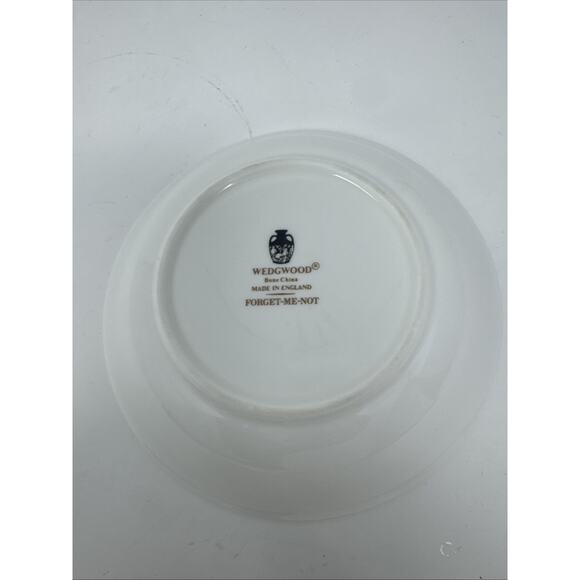 WEDGWOOD FORGET ME NOT Fruit Saucer 5" diameter made in England NEW NEVER USED - Picture 2 of 2